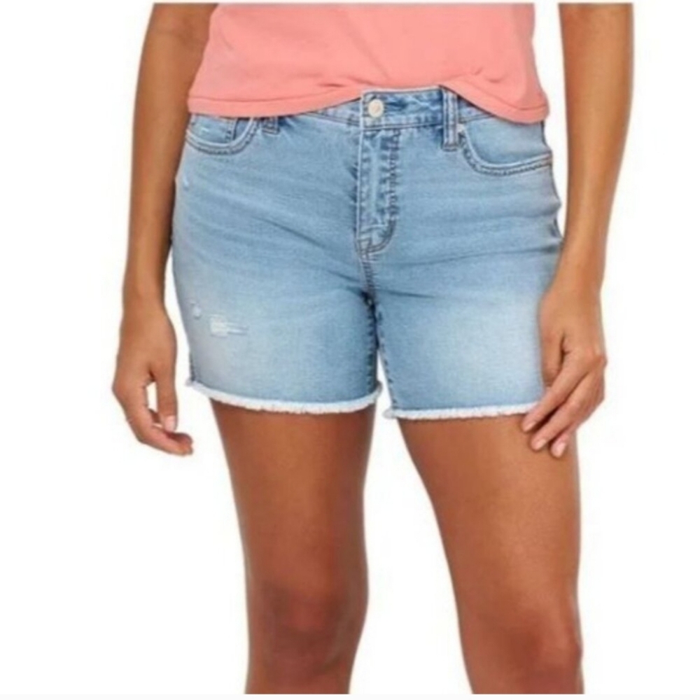 Seven7 Lightwash Denim Weekend Raw Hem Shorts Pockets Distressing sz 8 NWT